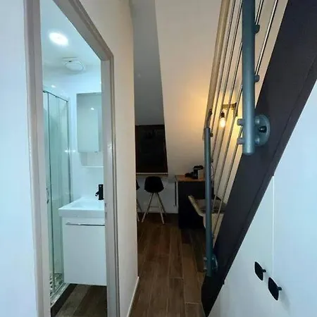 아파트 Vue Magique Cocon Atypique Et Cosy 탈루아르